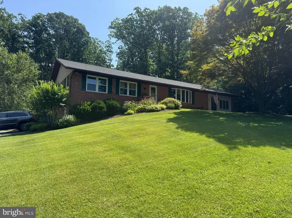 3625 Hooper Rd, New Windsor, MD 21776