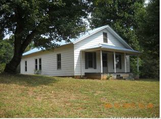 545 Center Church Rd, Hiddenite, NC 28636