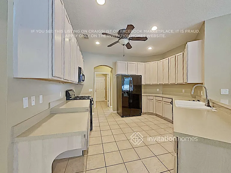 11706 Winding Woods Way — Photo 8
