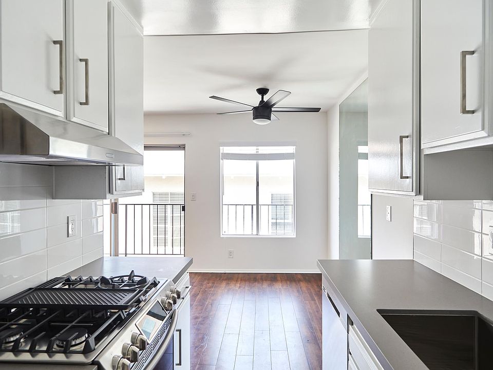 1st image of 1038 7th St #7