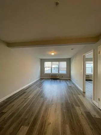 203 12th Ave — Photo 5