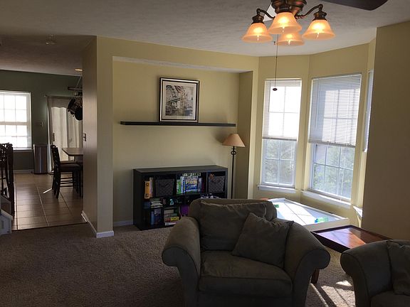 Living Room w/ bay window