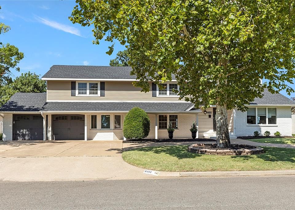 1st image of 8401 Lakehurst Dr