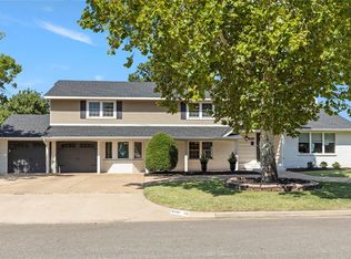 8401 Lakehurst Dr, Oklahoma City, OK 73120