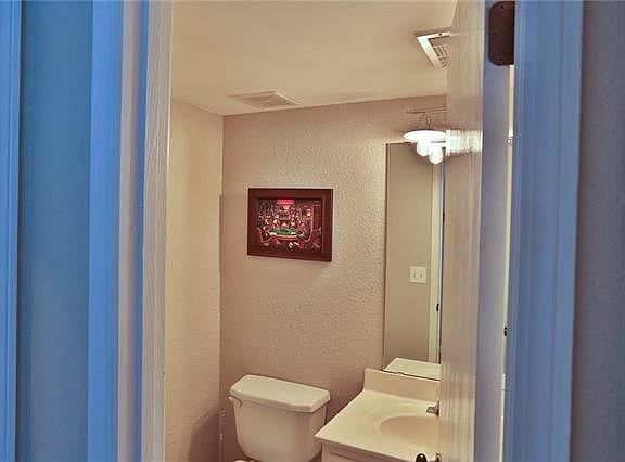 3rd image of 1410 SE Lexington Ave #155D