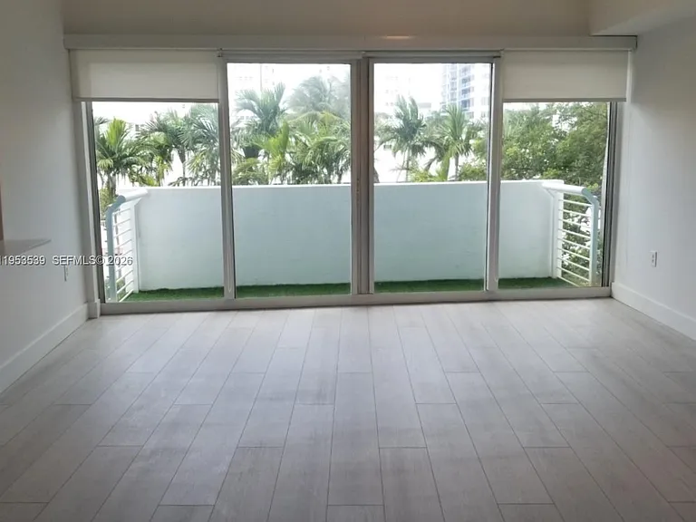6580 Indian Creek Dr #201 — Photo 2