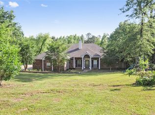 1014 Castle Oaks Dr, Pineville, LA 71360