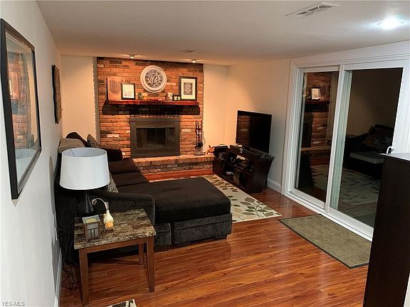 2nd image of 6435 Fordham Dr