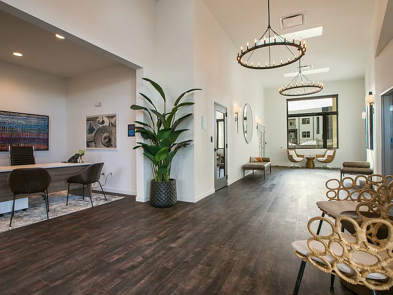 Cielo Luxury Living Apartments — Photo 38