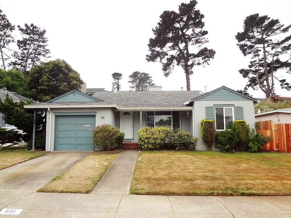 1st image of 831 Larchmont Dr