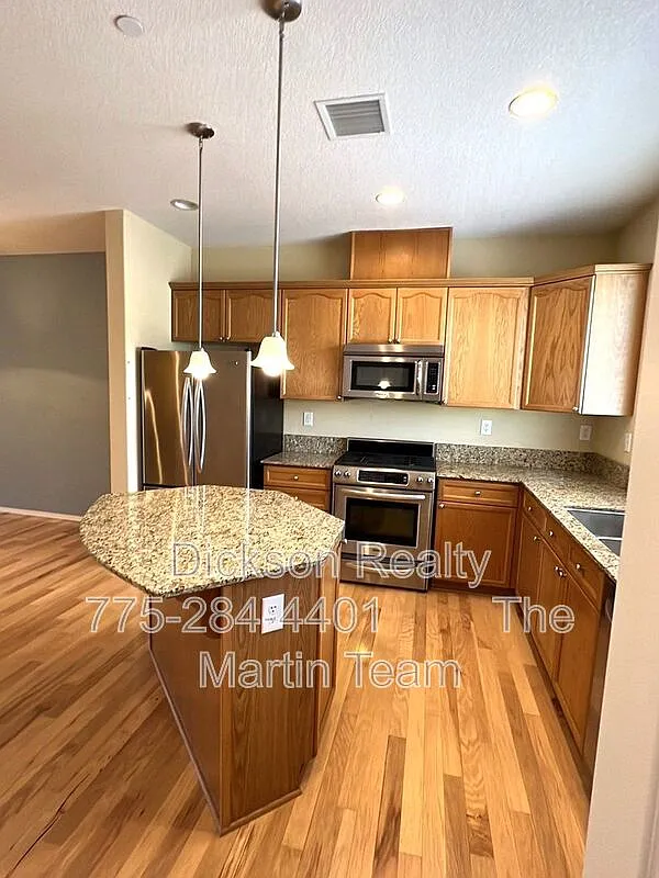 2 bed, 2.0 bath, 1476 sqft, $2,250 — Photo 4