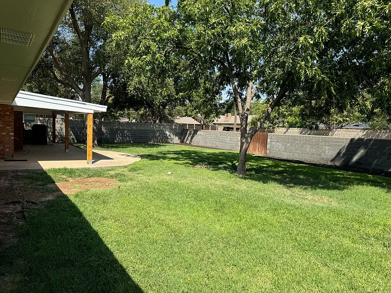 2504 Sinclair Ave — Photo 20