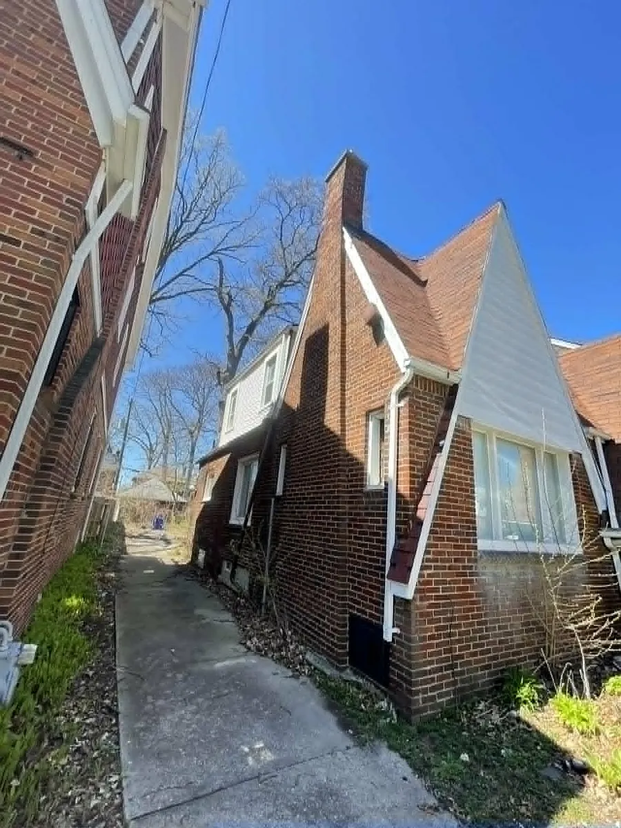 Building Photo - 16219 Northlawn St