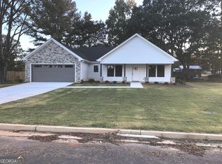 1203 22nd Pl, Valley, AL 36854