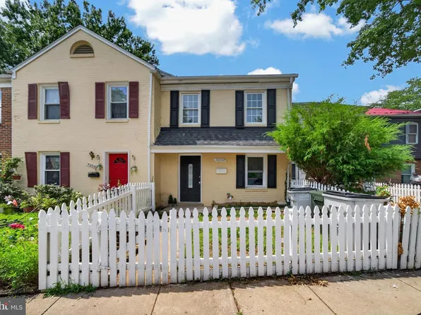 9248 Hood Rd, Manassas, VA 20110