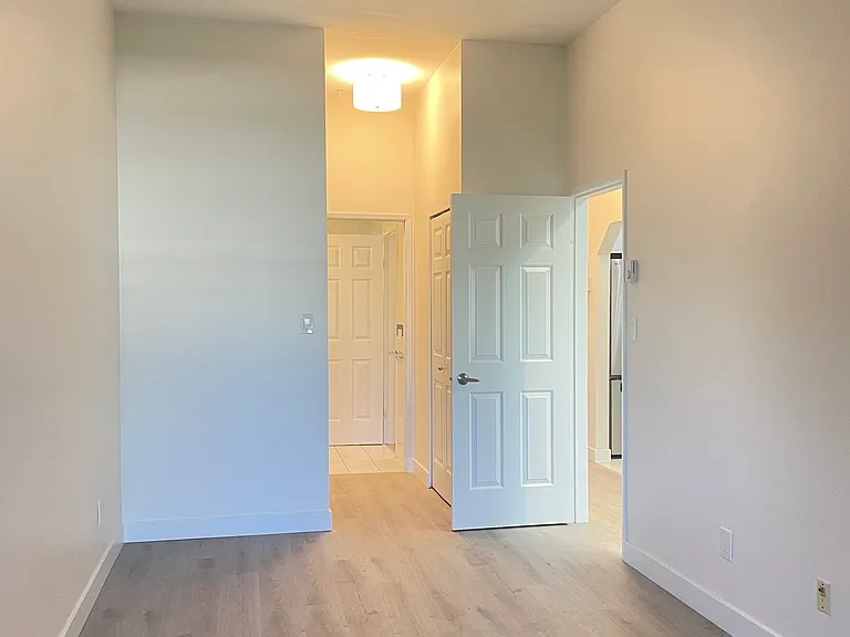 1236 W 8th Ave #412 — Photo 13