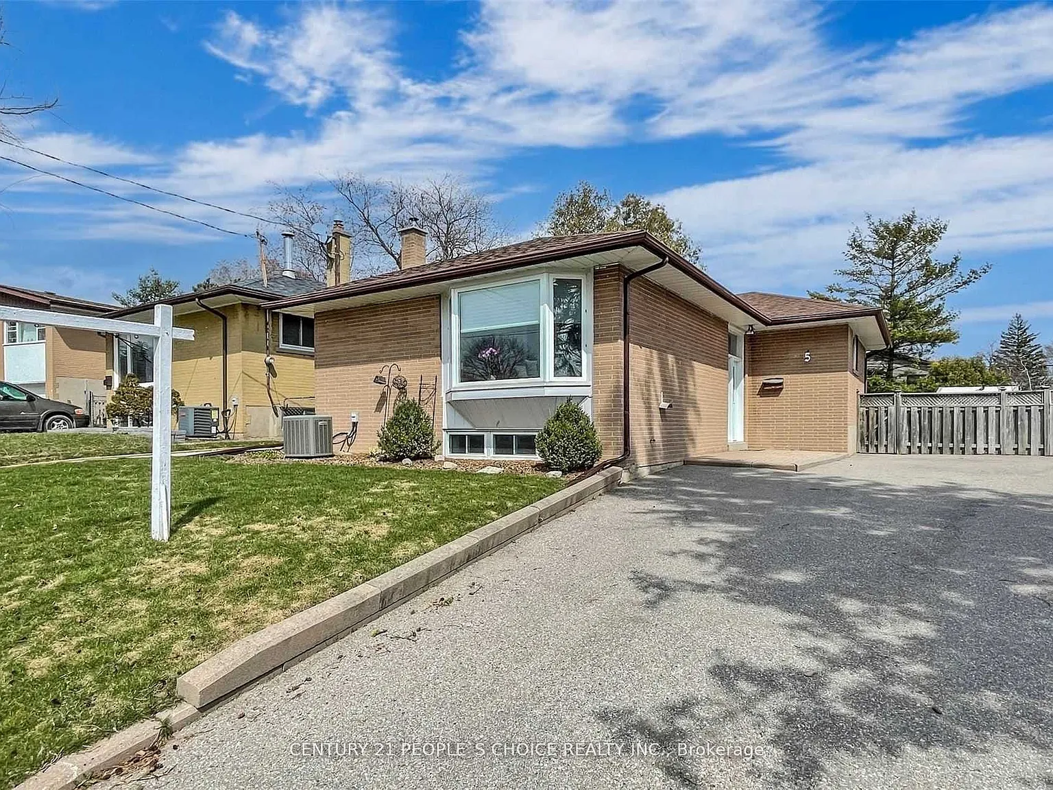 3 bed, $2,900 — Photo 1