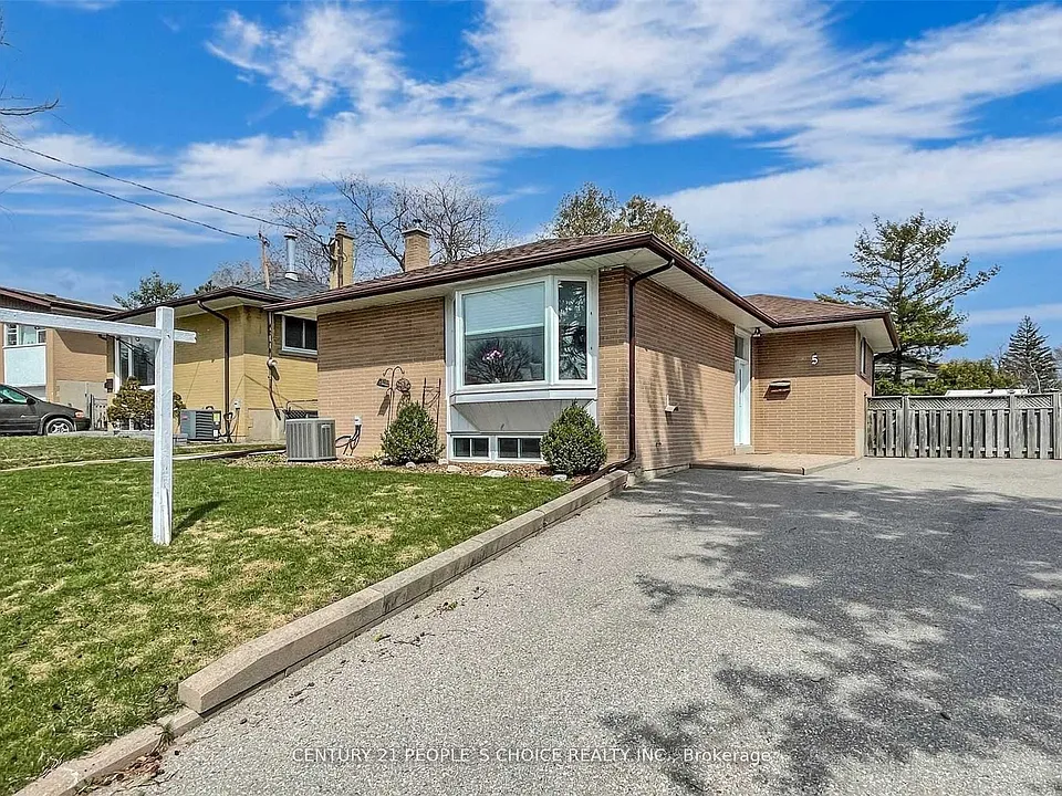 5 Mid Pines Rd
