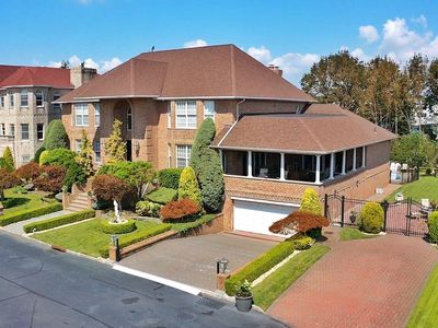 5 Nicolosi Dr, Staten Island, NY, 10312