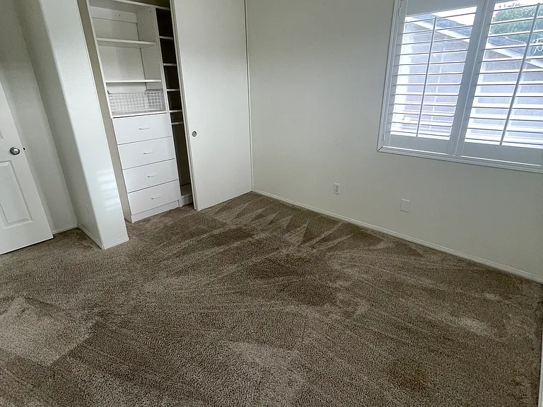 211 Twin Falls Ct — Photo 12