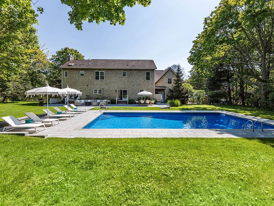 1st image of 8 Briarsweet Ln