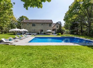 8 Briarsweet Ln, East Hampton, NY 11937