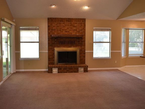 3rd image of 704 Kim Ave