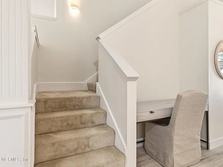 120 Alsace Ct — Photo 31