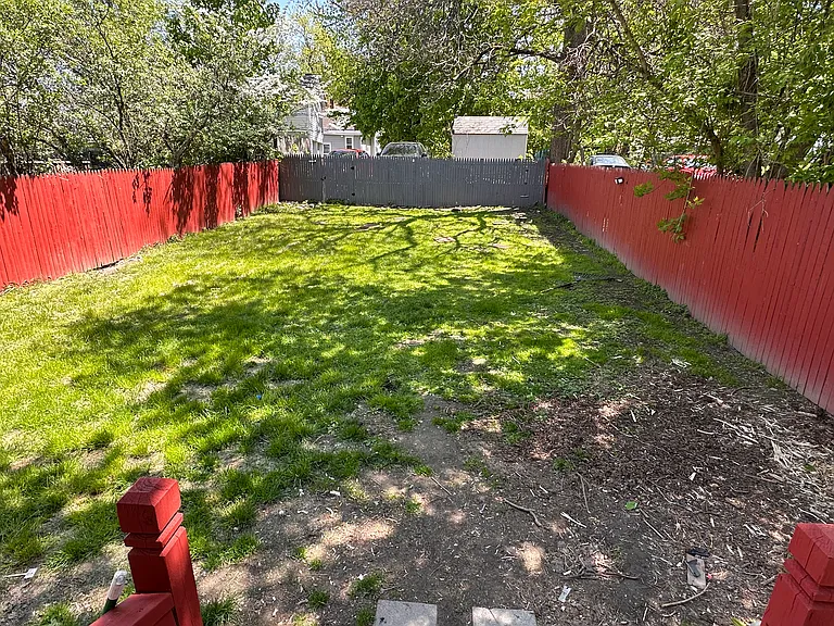212 Lackawanna Ave — Photo 10