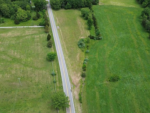 4th image of 37125X50 Railroad Ave