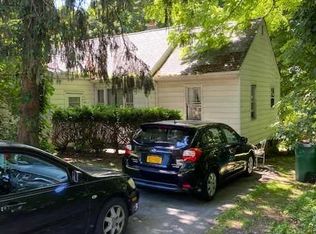 8 Dorothy Hts, Wappingers Falls, NY 12590