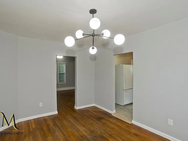 653 Belmont Ave — Photo 24
