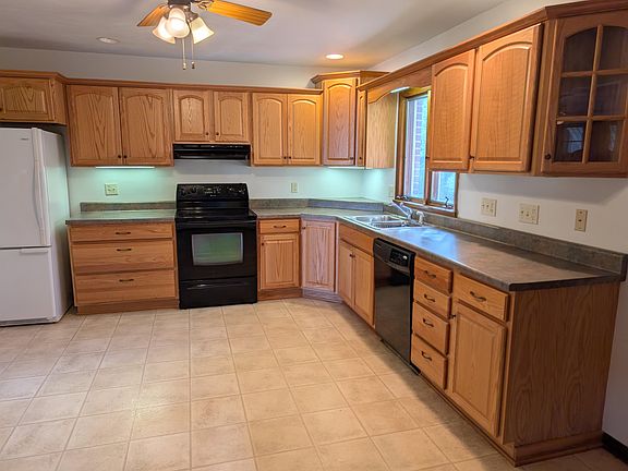 4th image of 1364 Empire Ct