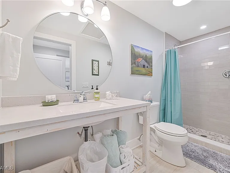13840 Sleepy Hollow Ln — Photo 24