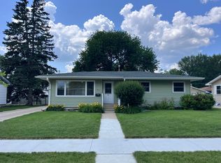 1530 S Dakota St, Aberdeen, SD 57401