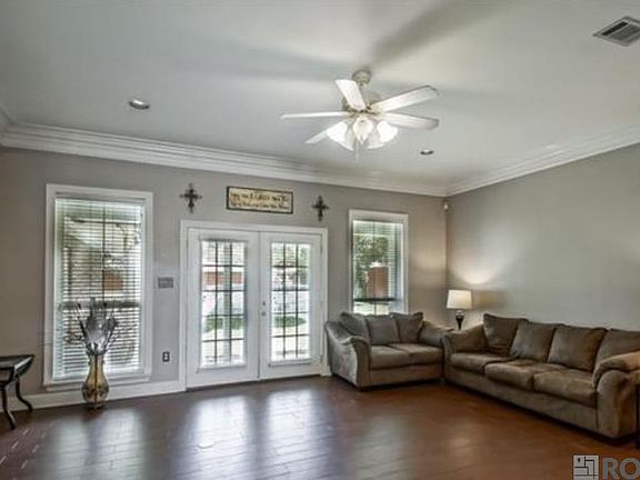 3rd image of 20225 Spruce St
