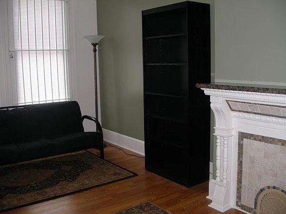 3rd image of 940 W Susquehanna Ave #182812722