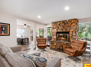 1137 Riverview Rd, Fremont, NE 68025