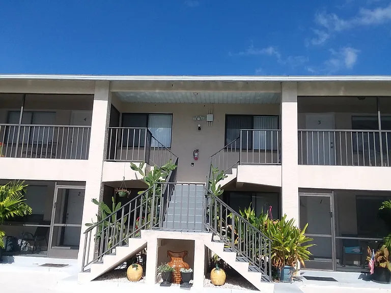 4816 Palm Tree Dr #4 — Photo 1