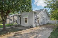 Denton St-S1409-001.jpg