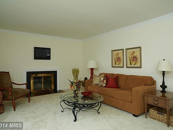 4th image of 801 Nelson St