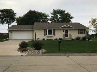 209 Oakridge Dr, Panora, IA 50216
