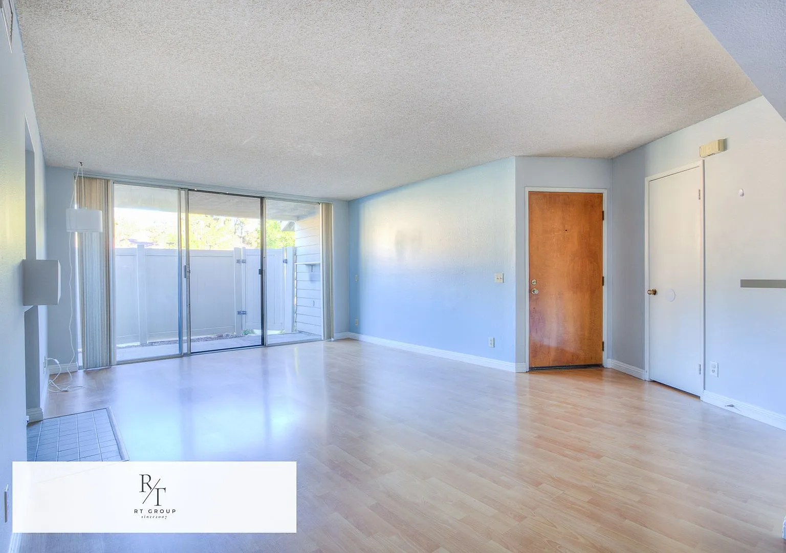 Bright and Light Condo in Phillips Ranch — Photo 4