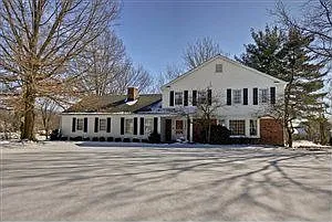 1886 Ashley Dr photo 1