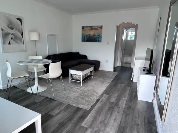 7445 Harding Ave APT 211, Miami Beach, FL 33141