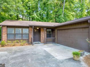 935 Hemingway Rd, Stone Mountain, GA 30088