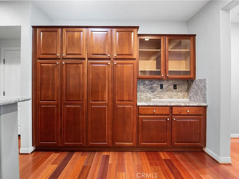 1 Bower Ln — Photo 20