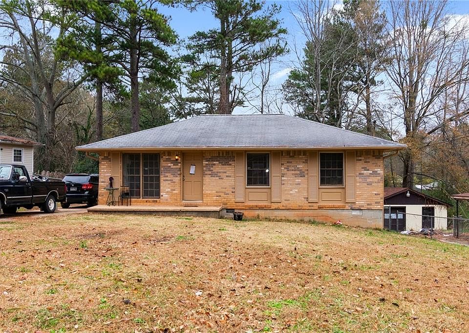 1st image of 268 Essex Dr