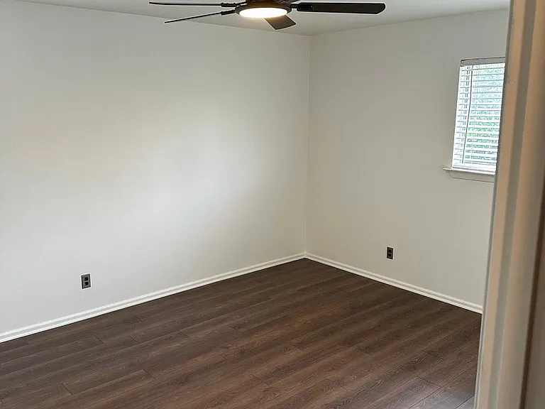 5100 Orleans Ct — Photo 11