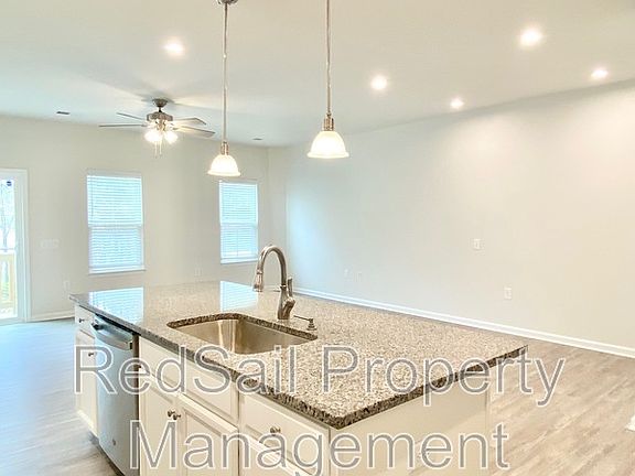 5th image of 323 Capeside Ct